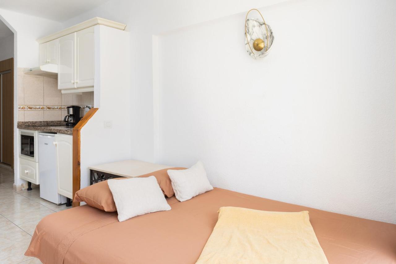Classbnb - Studio 50M From Puerto Colon Beach Costa Adeje  Bagian luar foto
